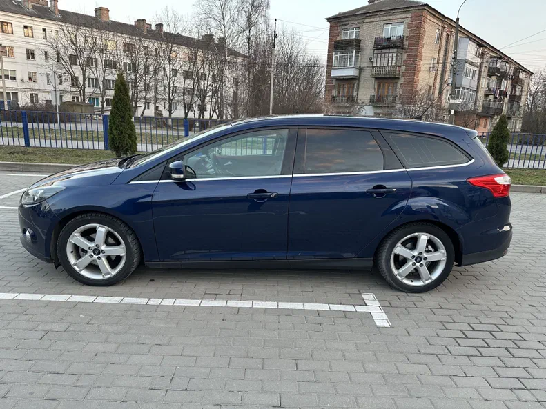 Ford Focus 2011 - 11