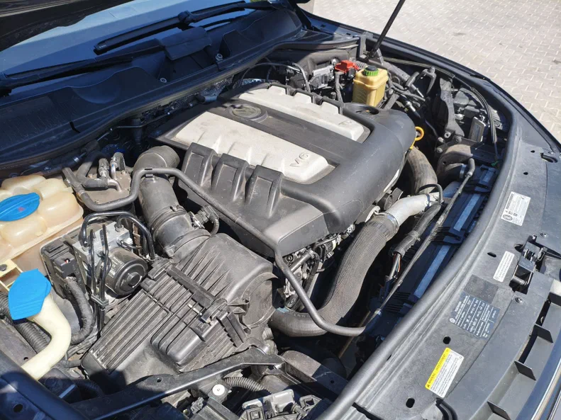 Volkswagen Touareg 2011 - 8