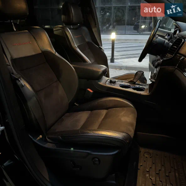 Jeep Grand Cherokee 2020 - 5