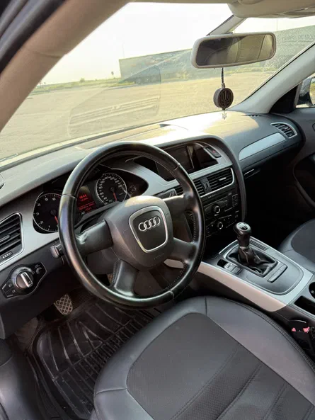 Audi A4 2009 - 8