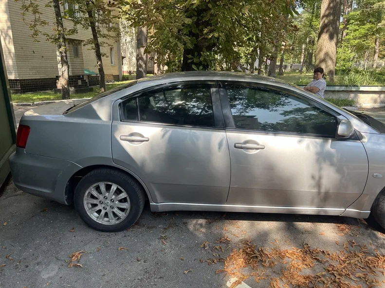 Mitsubishi Galant 2008