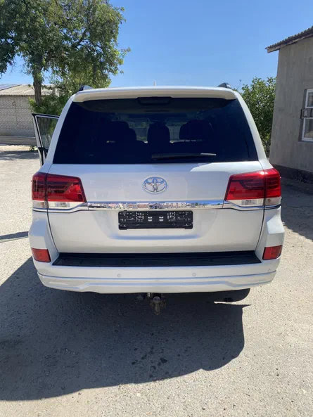 Toyota Land Cruiser 2018 - 9