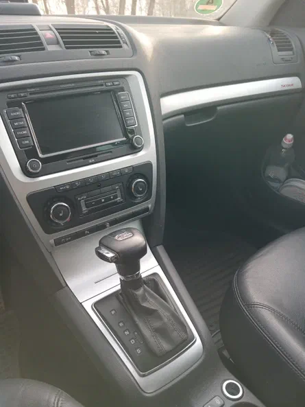 Skoda Octavia 2012 - 10