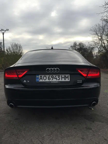 Audi A7 2011 - 11