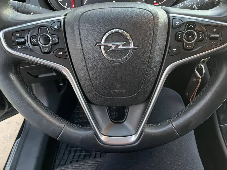 Opel Insignia 2016 - 10