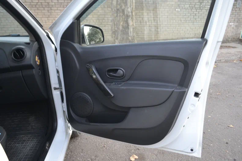 Renault Sandero 2019 - 10