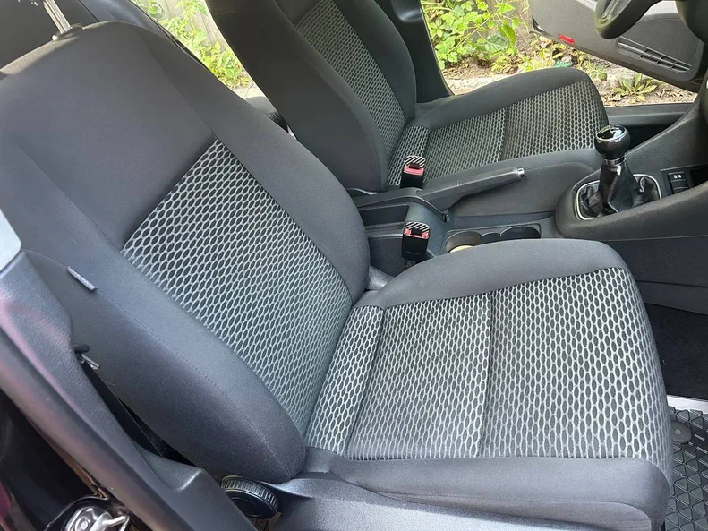 Volkswagen Golf 2010 - 11