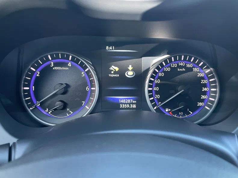 Infiniti Q50 2016 - 9