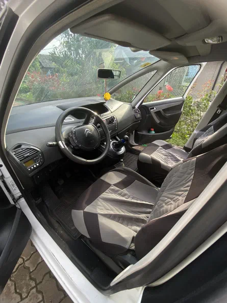 Citroen C4 Picasso 2011 - 10