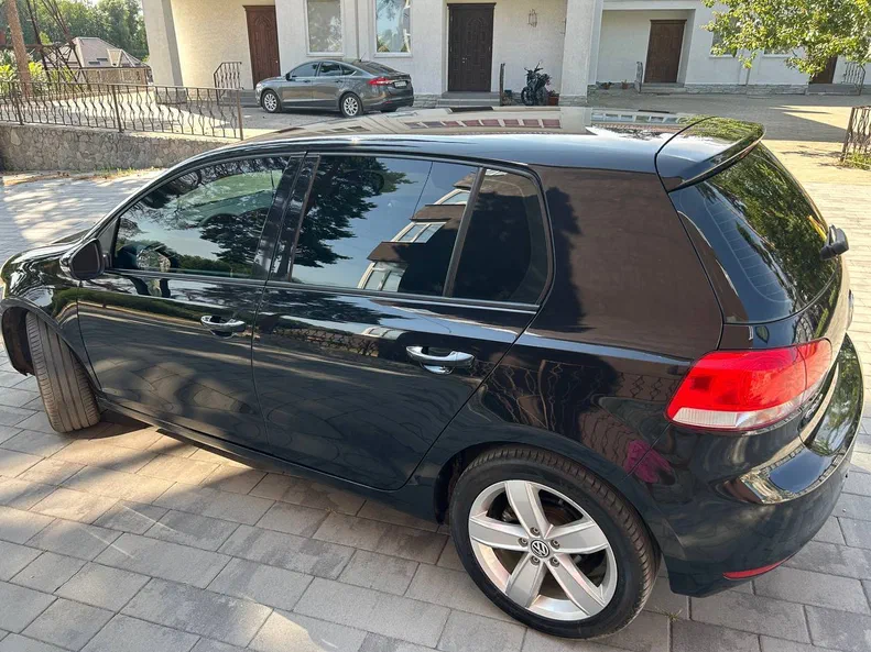 Volkswagen Golf 2010 - 6