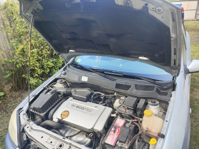 Opel Astra 2002 - 10