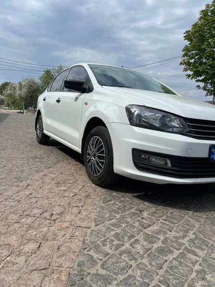 Volkswagen Polo 2016