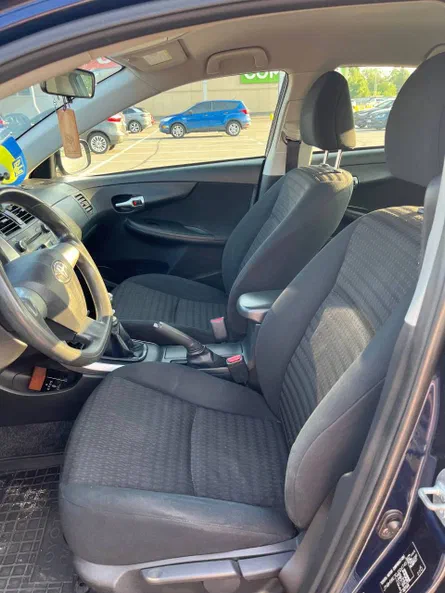 Toyota Corolla 2010 - 10