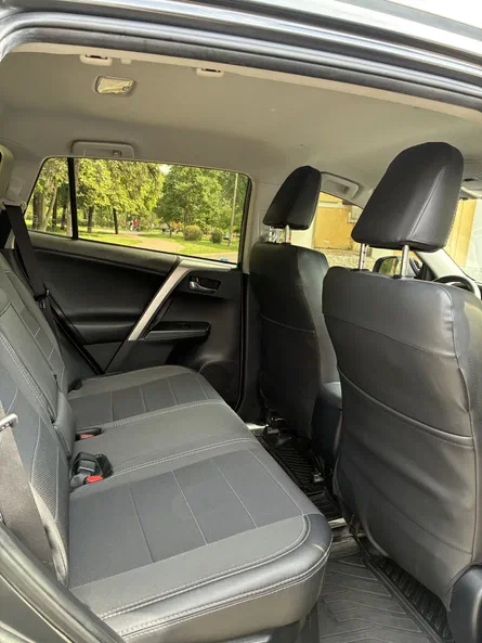 Toyota RAV4 2017 - 8