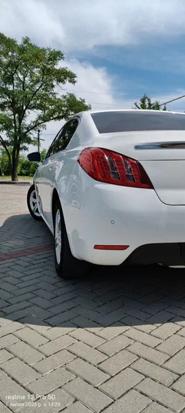 Peugeot 508 2012 - 8