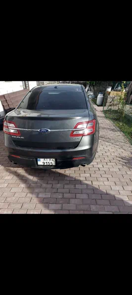 Ford Taurus 2015 - 6