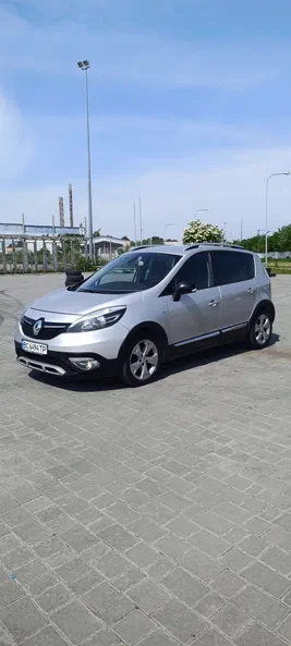 Renault Scenic 2013 - 10
