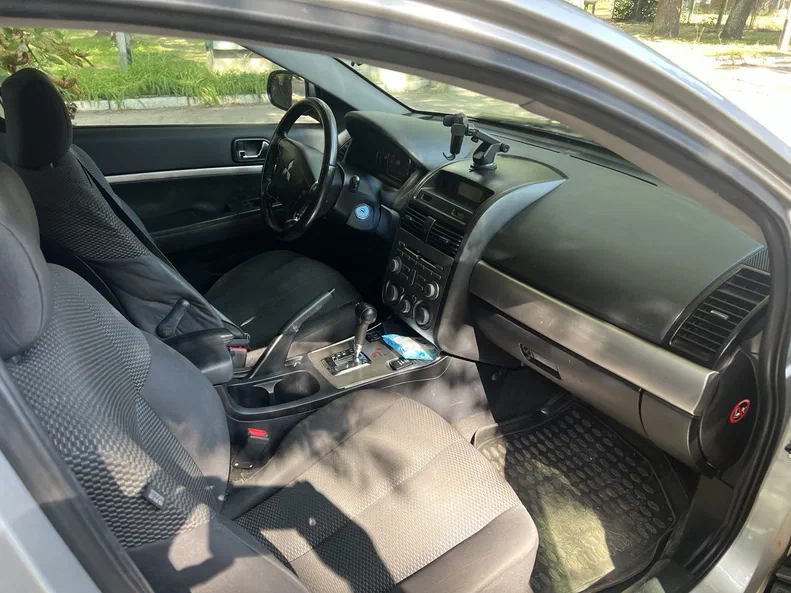 Mitsubishi Galant 2008