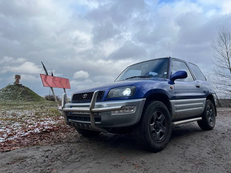 Toyota RAV4 1998
