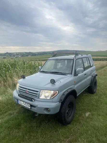 Mitsubishi Pajero 2003