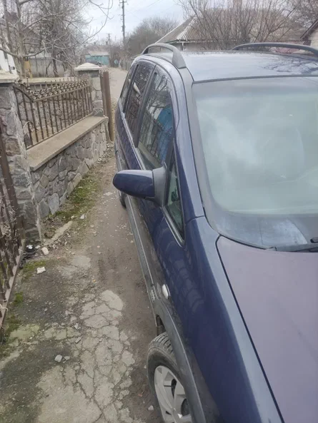 Opel Zafira OPC 2001