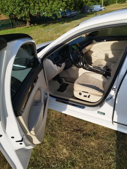 Volkswagen Passat (North America and China) 2013 - 5