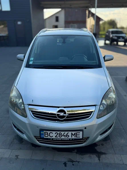 Opel Zafira 2009 - 21