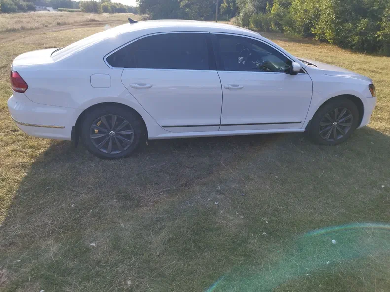 Volkswagen Passat (North America and China) 2013 - 6