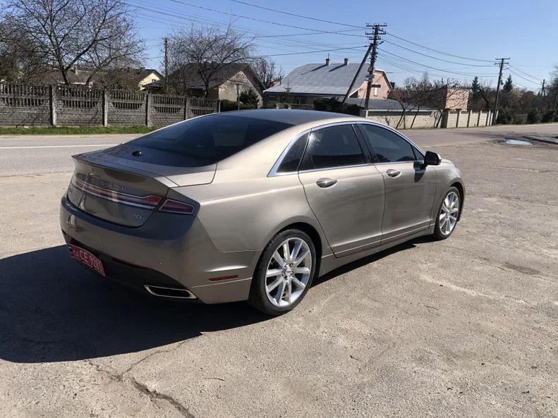 Lincoln MKZ 2015