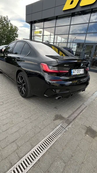 BMW 3 серія 2019 - 11