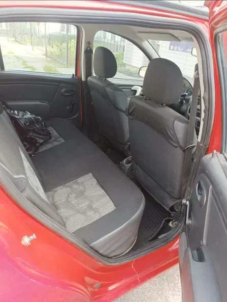 Dacia Sandero 2009 - 8