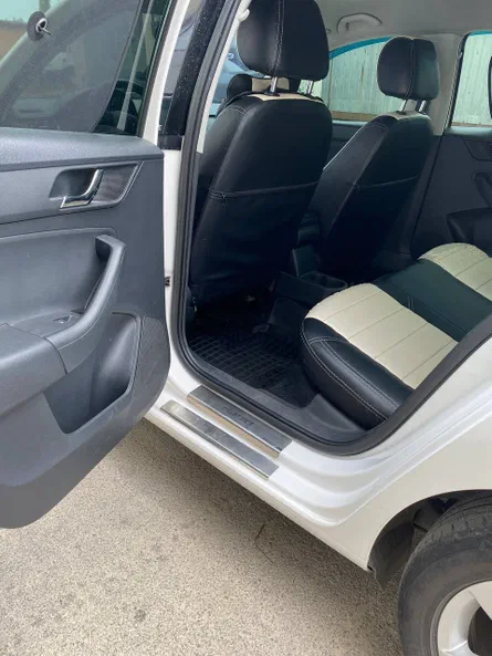 Skoda Rapid 2013 - 10