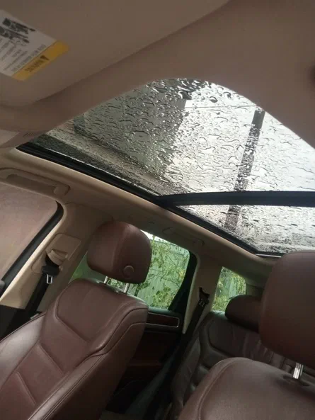 Volkswagen Touareg 2012