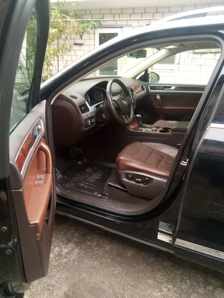 Volkswagen Touareg 2012 - 5