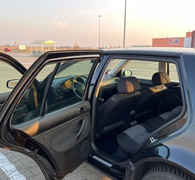 Volkswagen Golf 2002