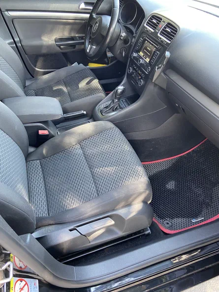 Volkswagen Golf 2011 - 7