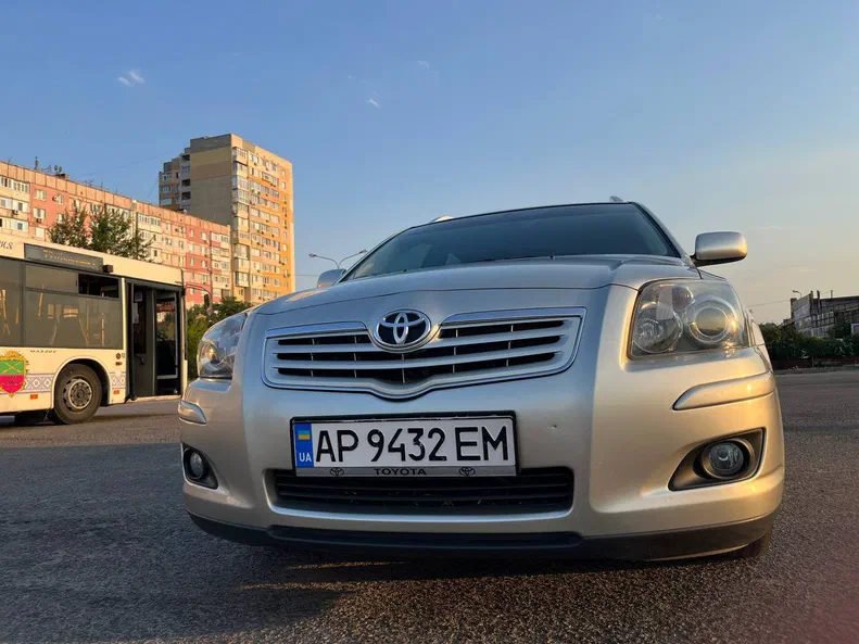 Toyota Avensis 2004 - 12