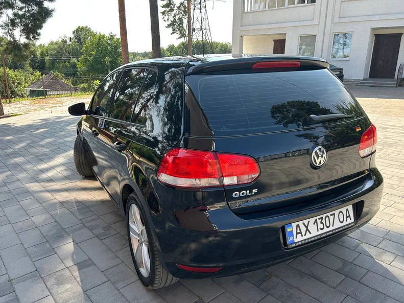 Volkswagen Golf 2010 - 5