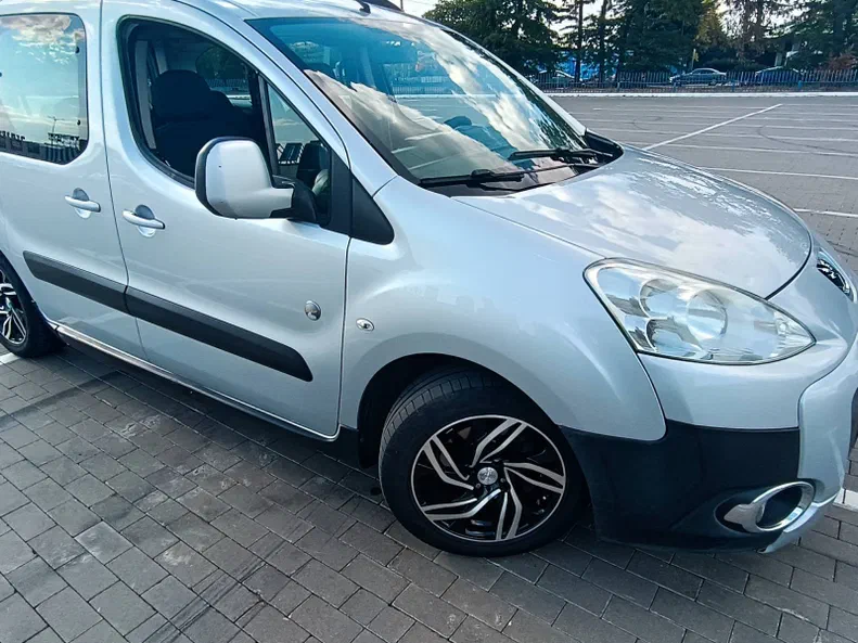 Peugeot Partner 2011 - 11