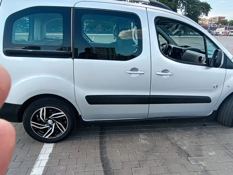 Peugeot Partner 2011 - 10