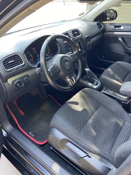 Volkswagen Golf 2011 - 6