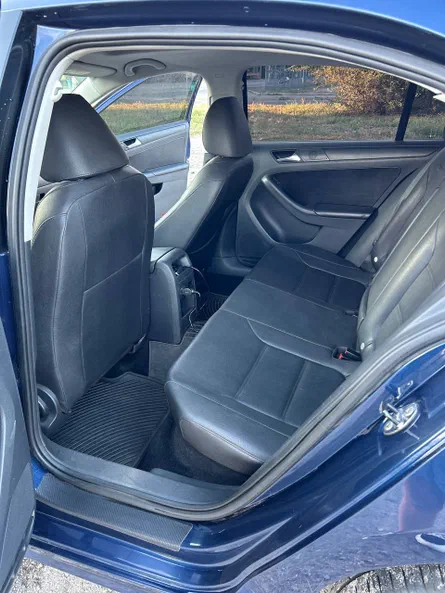 Volkswagen Jetta 2011 - 11