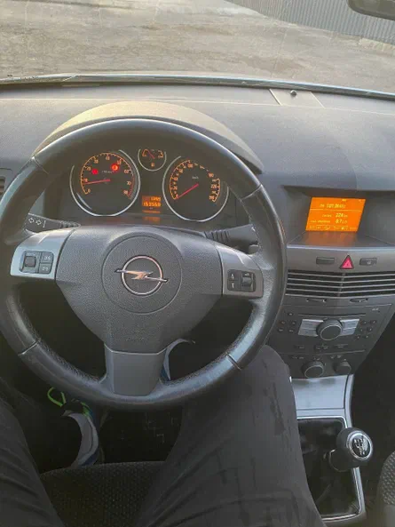Opel Astra 2004 - 6
