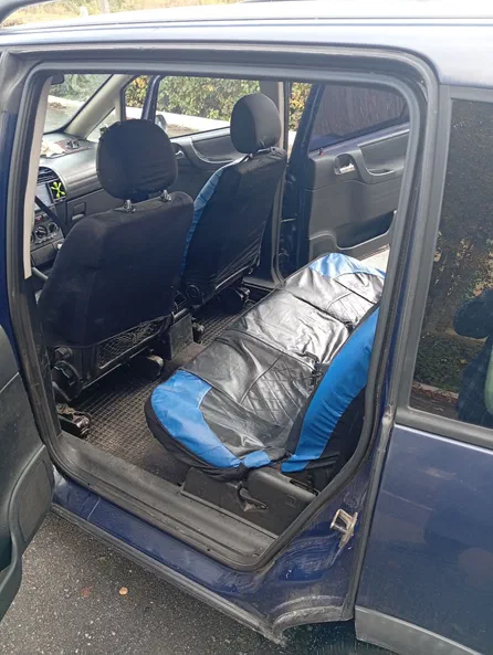 Opel Zafira 2000 - 8