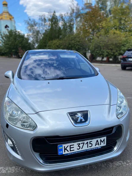 Peugeot 308 2011