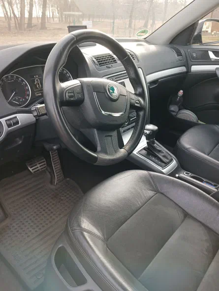 Skoda Octavia 2012 - 11