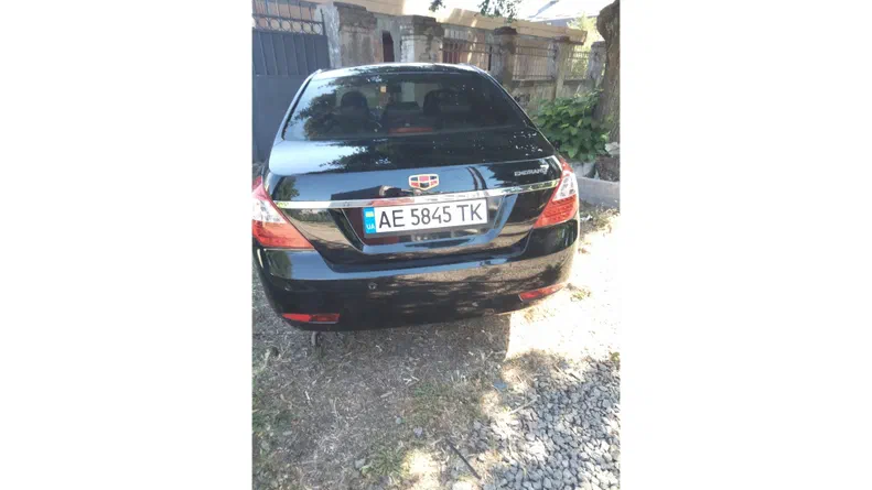 Geely Emgrand EC7 2013