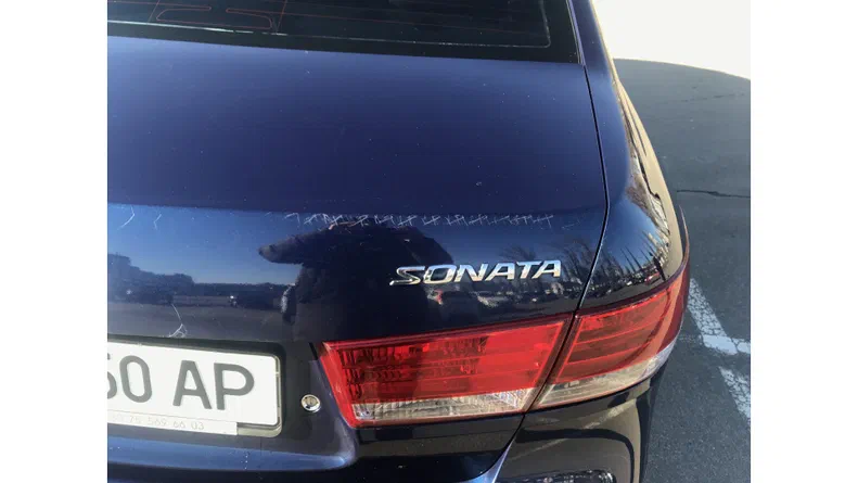 Hyundai Sonata 2009 - 10