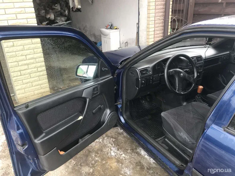 Opel Vectra 1993 - 11