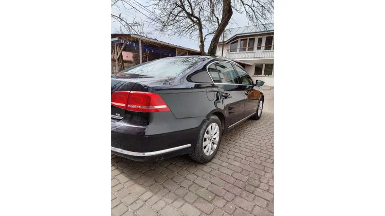 Volkswagen Passat 2011 - 5